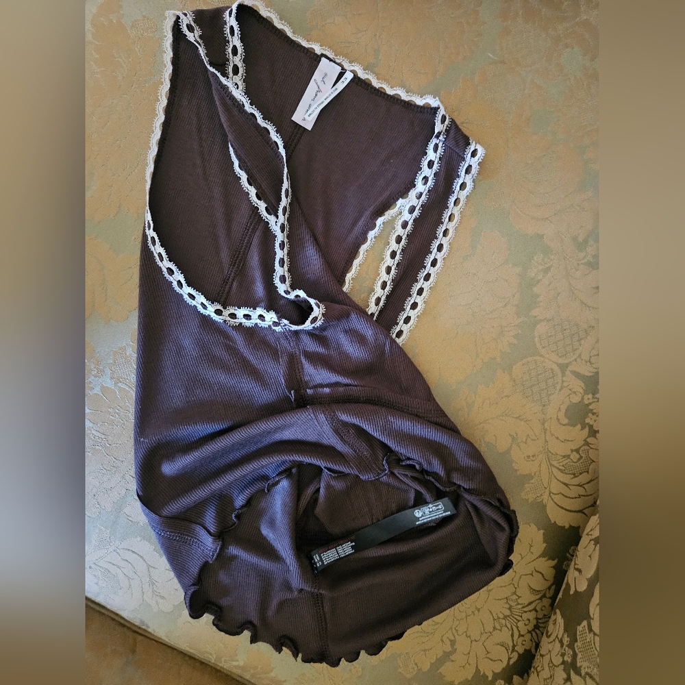 NWOT Out From Under Brown Tank Top with White Lace Trim - Picture 7 of 10